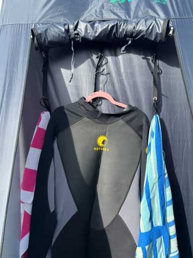 Store towels & wetsuits